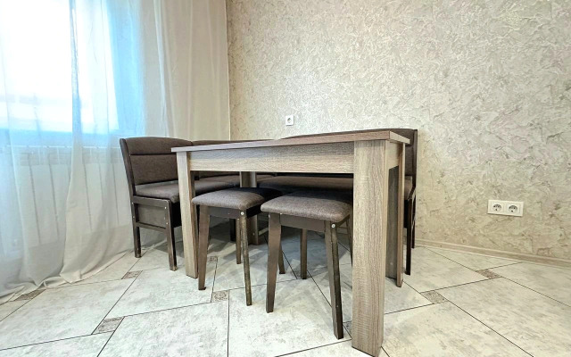 Dvukhkomnatnaya s balkonom na Pritomskom Flat