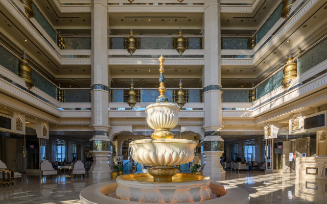 Гостиница Кол Гали