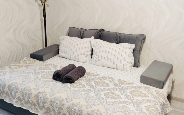 Bolshaya dvushka s otdelnymi komnatami Flat