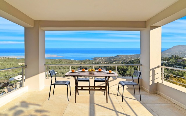 Вилла Cretan Family Villa Heated Pool