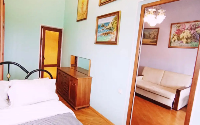 Flat V Tsentre Goroda