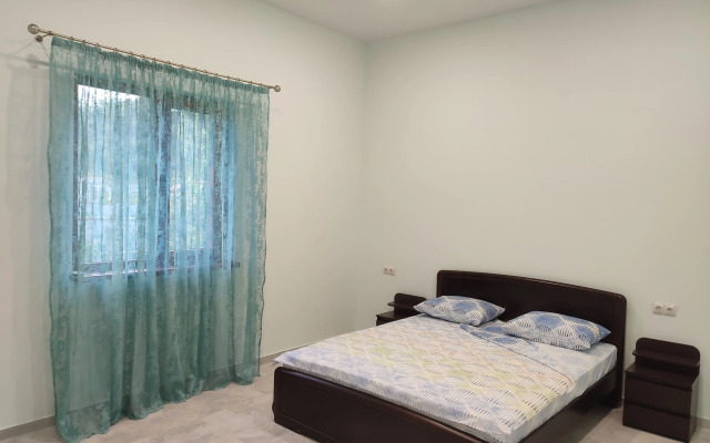 U Chyornogo Morya Private House