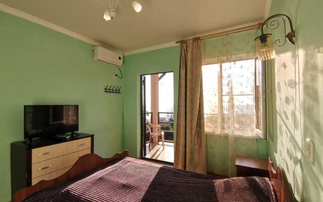 U Monastyirya Apartments