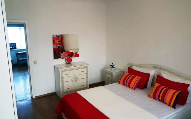 Квартира Комфортная в центре Алматы , вид на горы