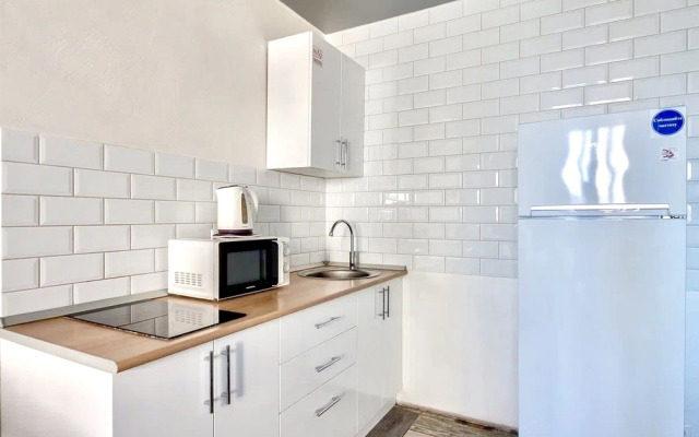 Апартаменты Уютная Студия с большой лоджией в доме бизнес-класса