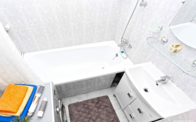 Апартаменты Обойная 4/1