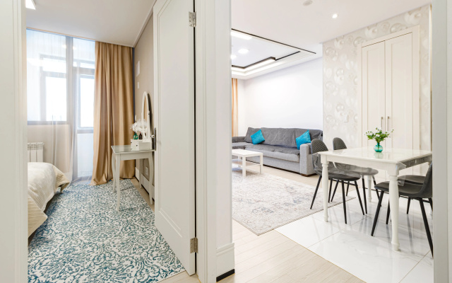 Apartamenty Sovremennaa Svetlaa v Odnom iz Prestiznyh Zilyh Kompleksov Goroda