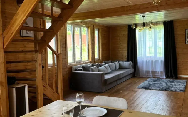 Гостевой Дом Коттедж Дача House Майское