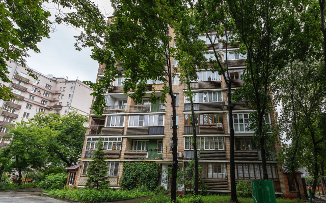 S Konditsionerom Vozle Kievskogo Vokzala Flat