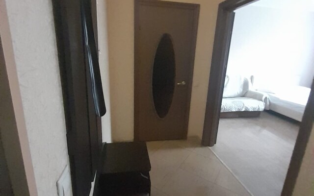 Апартаменты на улице Авиаторов 23 4 этаж