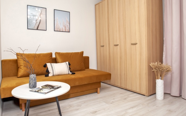 Apartmari V Tsentre U Ozera Apartments