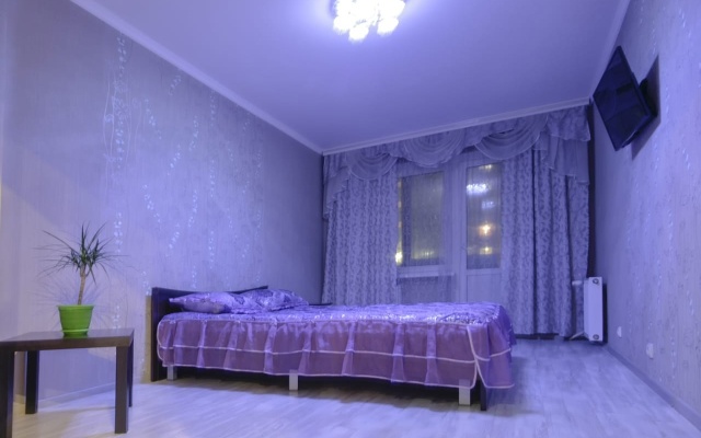 Na Sankt-Peterburgskoy Flat