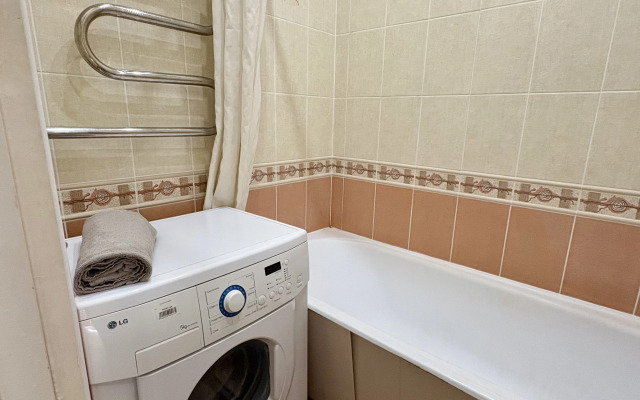 2-K Kvartira naprotiv Vokzala v Istoricheskom Dome Flat
