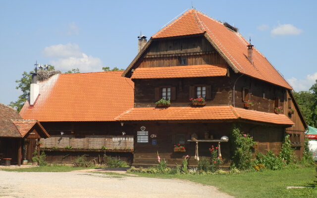 Tradicije Cigoc Apart-Hotel