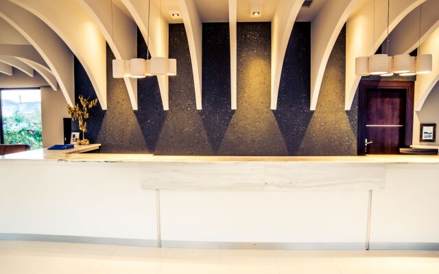 Gardelli Art Resort Hotel