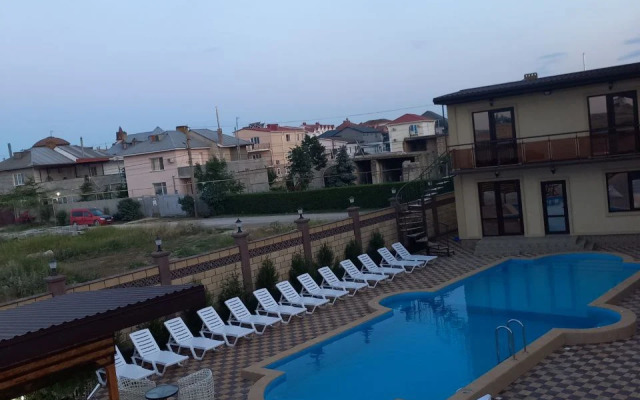 Чеховъ Береговое