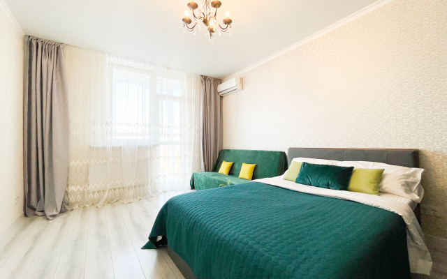Na Ulitse Mechnikova 37 Apartments