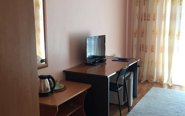 San-Mari Guest House