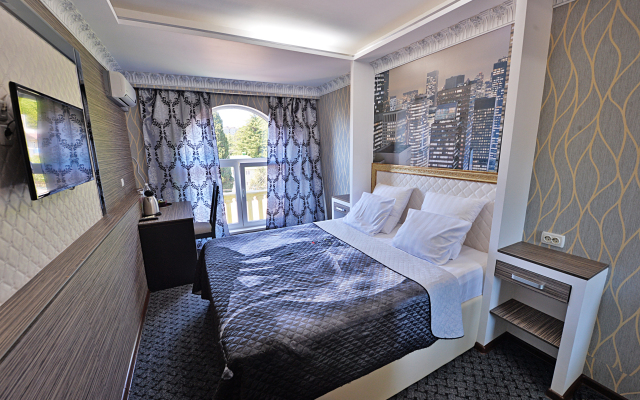 Malibu Guest House