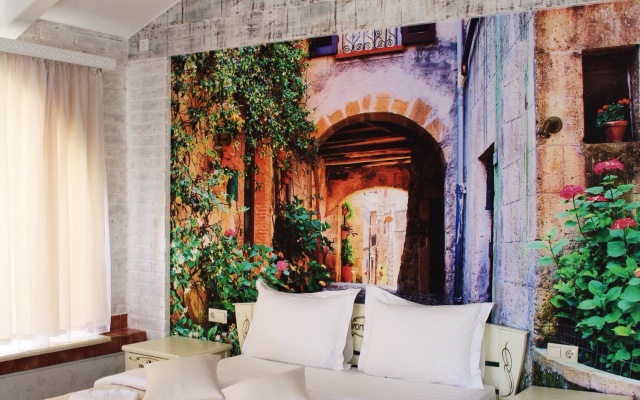 Promenad Hotel