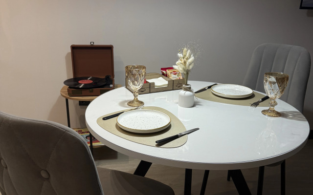 Квартира уютная однокомнатная на Эссена 12