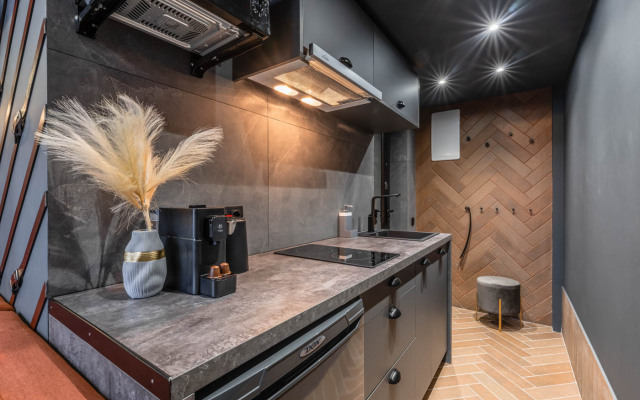 4161 S Sobstvennoy Terassoy U Metro Seligerskaya Apartments