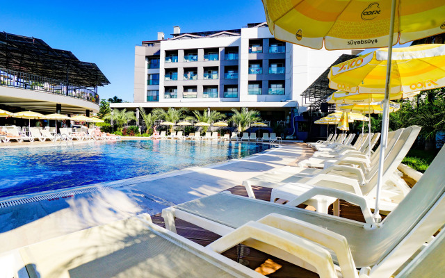 Отель Istanbul Beach