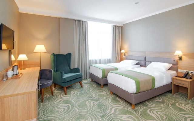 45 Parallel Hotel
