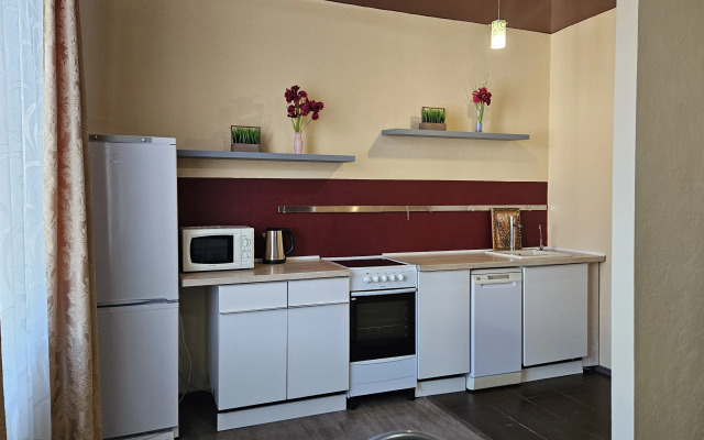 Апартаменты Просторная 2-комнатная в центре Екатеринбурга