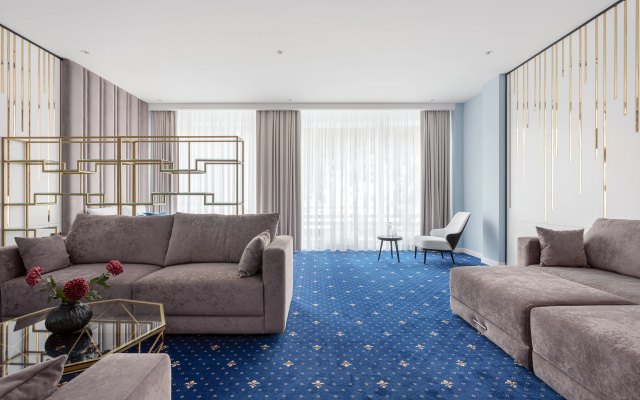 Cosmos Selection Dombaj Dajmond Otel'
