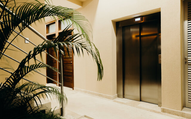 Biwa Tulum Hotel