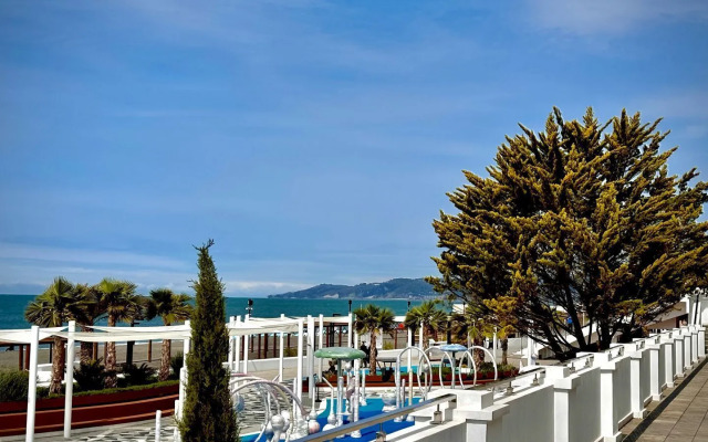 Апартаменты 22 на Ривьерском переулке 7