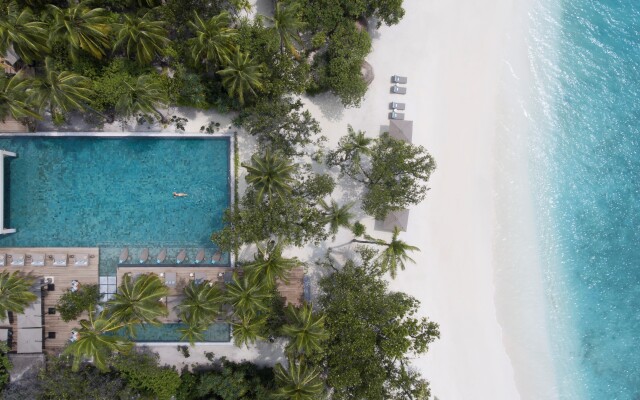 Vakkaru Maldives Hotel