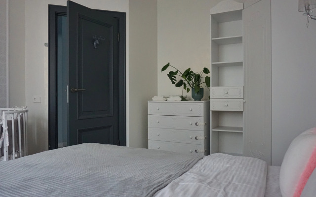 Prostornaya Treshka Flat