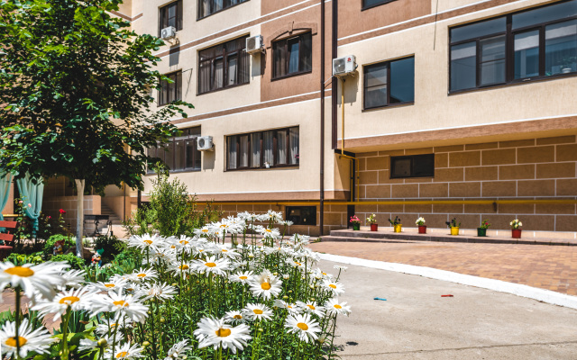 Lyubimy 3 Apartments