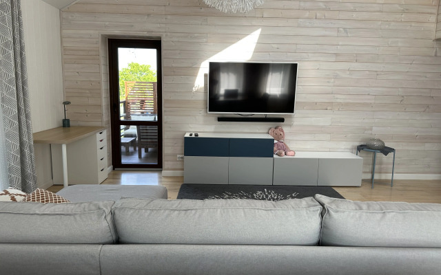 Апартаменты с двумя спальнями в частном доме