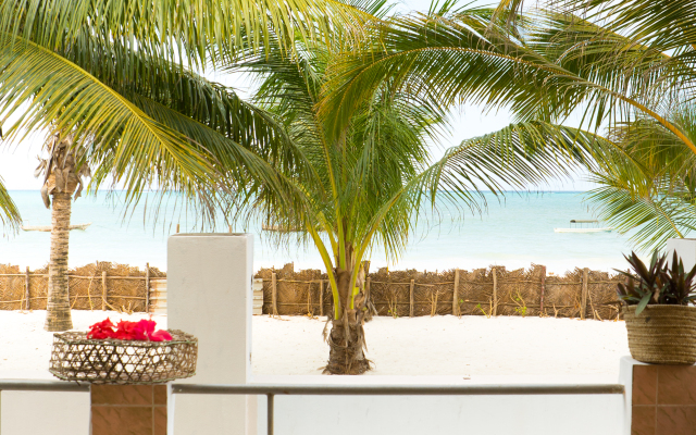 Furaha Beach Villa - Furaha Paradise Little Hotel