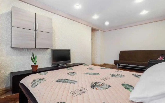 Квартира на Варшавской 77