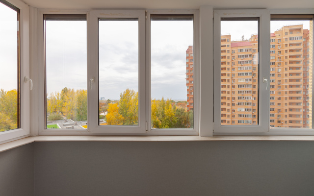 Apartment is cozy with a view of the Volga River along the Soviet Army