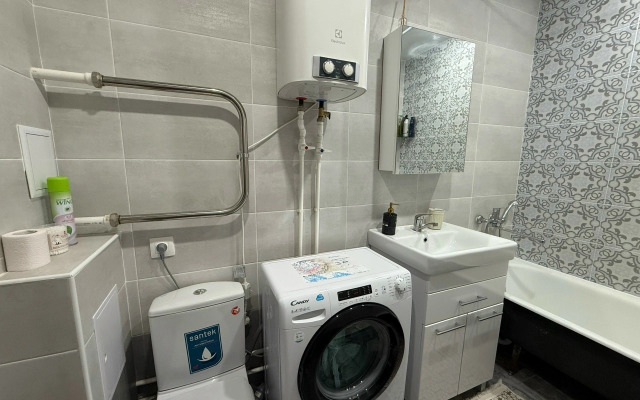 Апартаменты Эверест 10лет октября 87