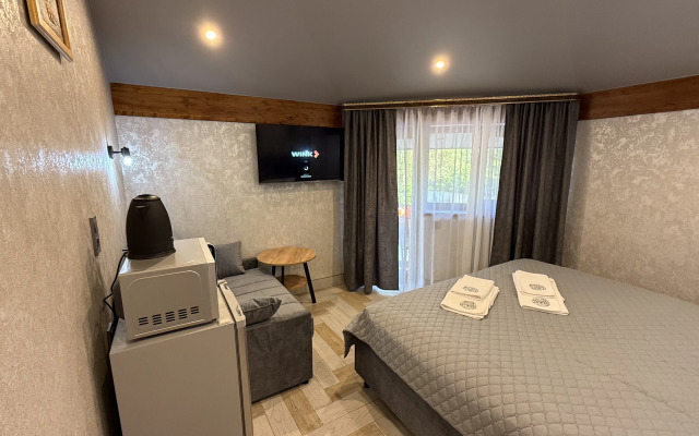 Апартаменты студия 16 Дворик Друзей