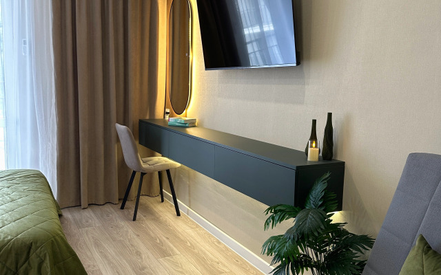 Zhk Letniy S Uyutnym Balkonom Apartment