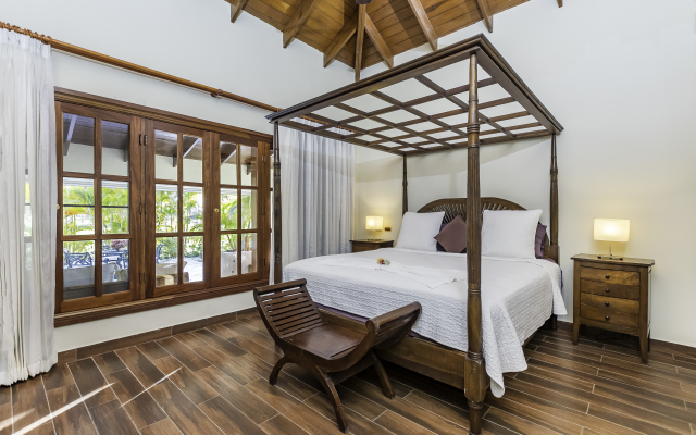 Luxury & Stunning Villa in Cocotal with Pool Villa