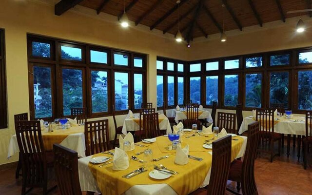 Oak Ray Serene Garden Hotel