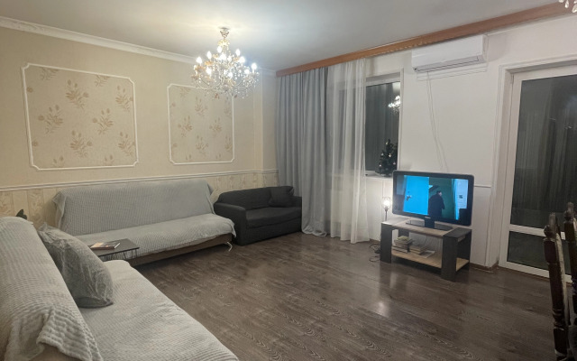 U Finlyandskogo Vokzala I Kreysera Avrory Apartments