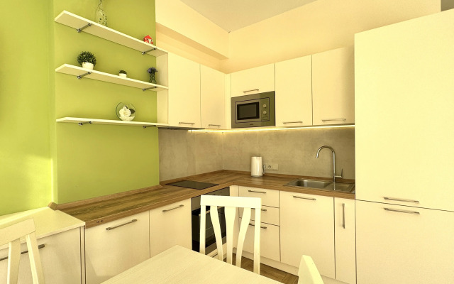 Zhk poseydon 587 Mamayka Vidovaya Studiya (TrustControl) Flat