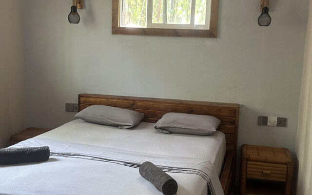 Dive Villa Thoddoo Villa