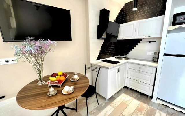 Flat na Orbitovskoy 2B