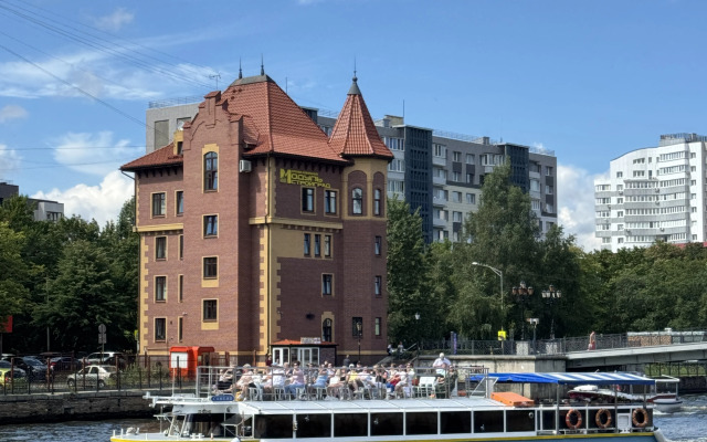 Квартира Золотая бухта с видом на реку