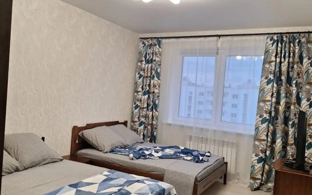 Ryadom S M-10 I Gipermarket Globus Flat